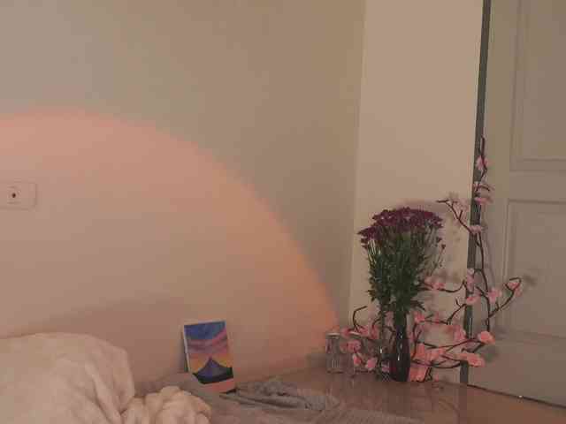LilluCooper webcam