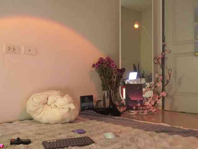 LilluCooper Sex Cam Show