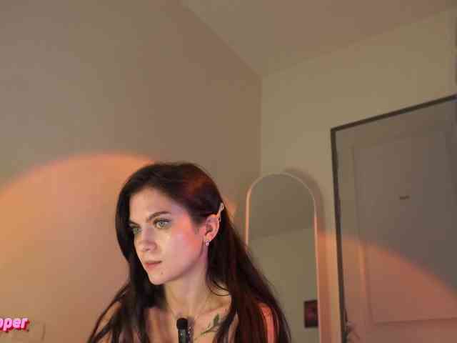 LilluCooper webcam