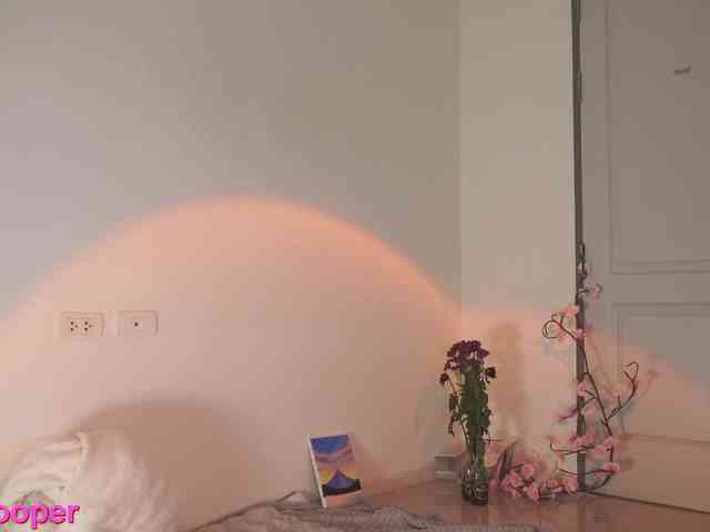 LilluCooper webcam