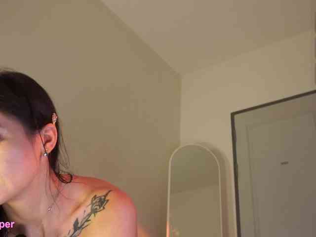 LilluCooper webcam