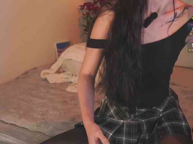 LilluCooper webcam