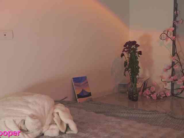 LilluCooper webcam