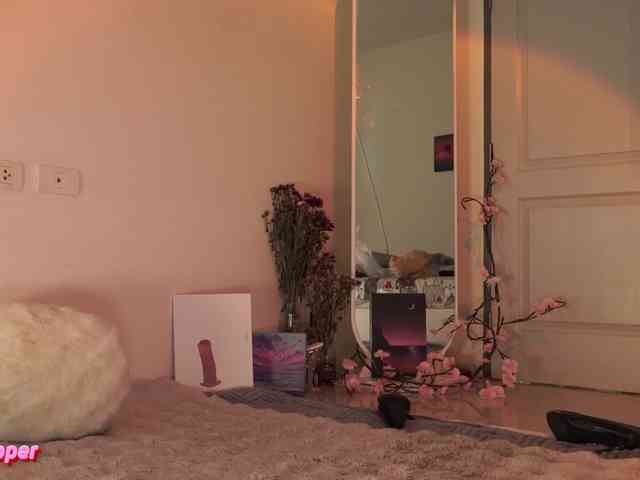 LilluCooper webcam