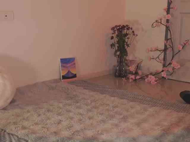 LilluCooper webcam