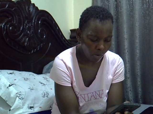 Pretty-amber72 live cam on BongaCams
