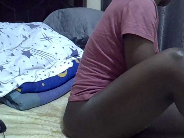 Pretty-amber72 live cam on BongaCams