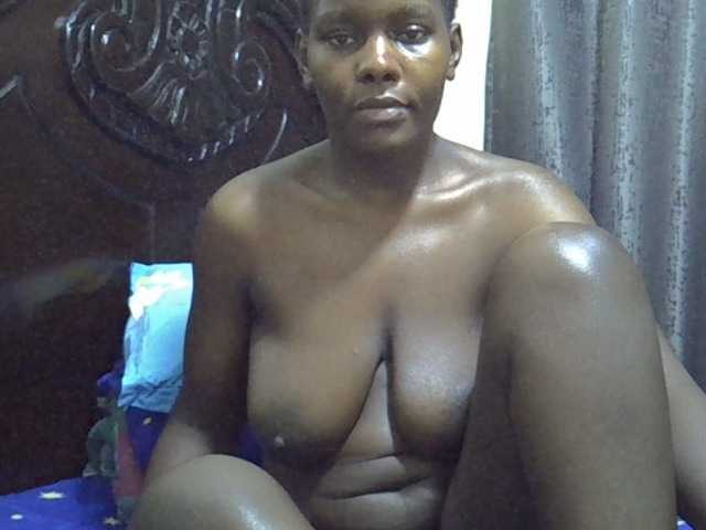Pretty-amber72 live cam on BongaCams