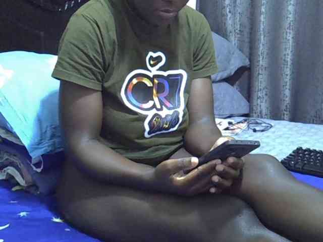 Pretty-amber72 webcam