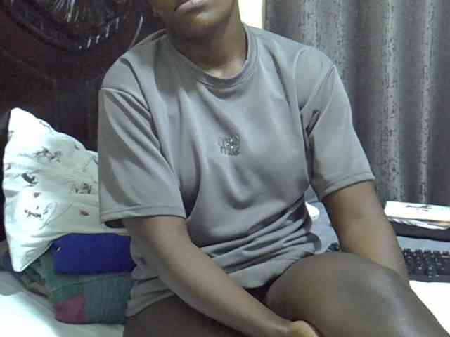 Pretty-amber72 webcam