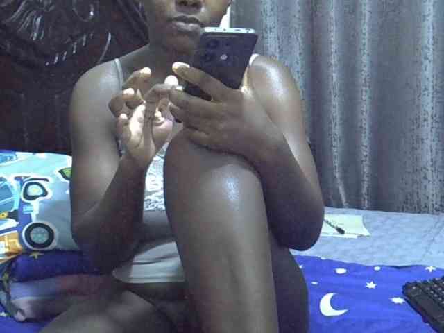 Pretty-amber72 webcam