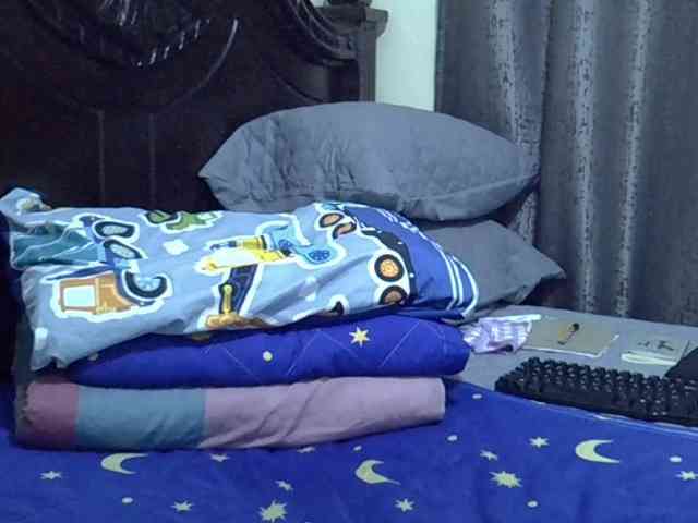 Pretty-amber72 webcam