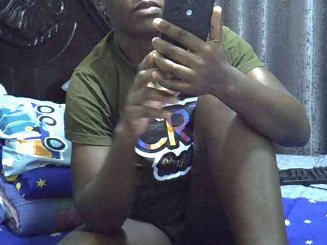Pretty-amber72 webcam