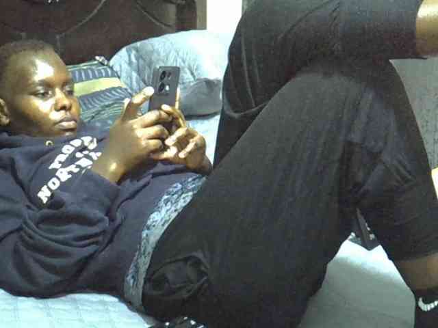 Pretty-amber72 webcam
