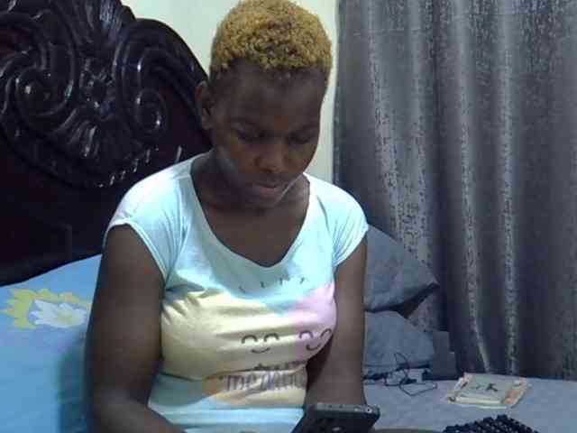 Pretty-amber72 webcam