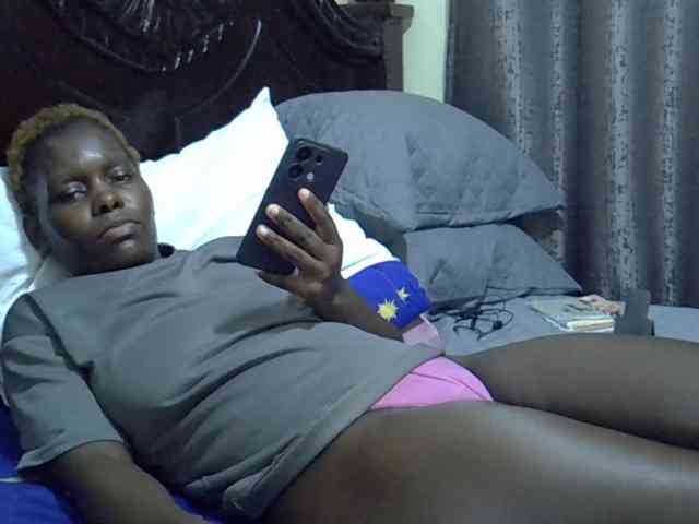 Pretty-amber72 webcam