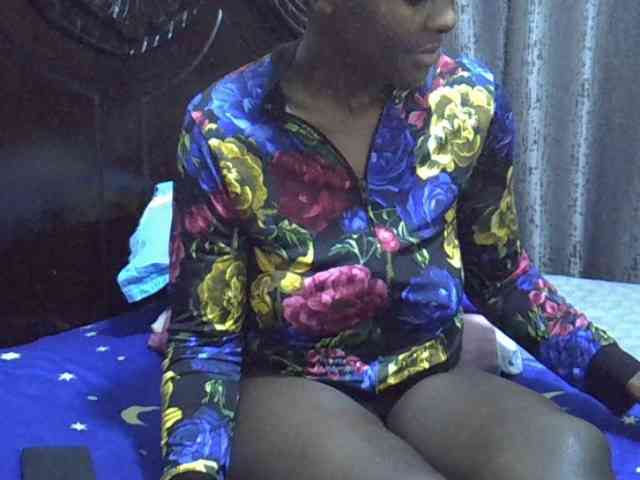 Pretty-amber72 webcam