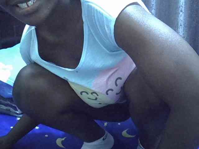 Pretty-amber72 webcam