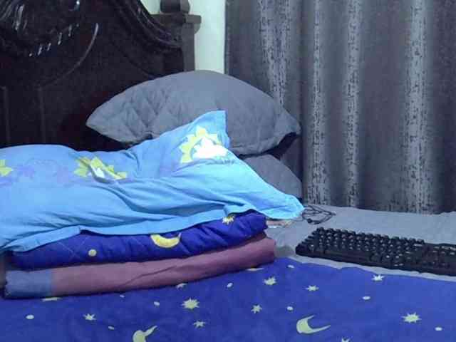 Pretty-amber72 webcam