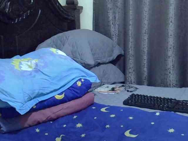 Pretty-amber72 webcam