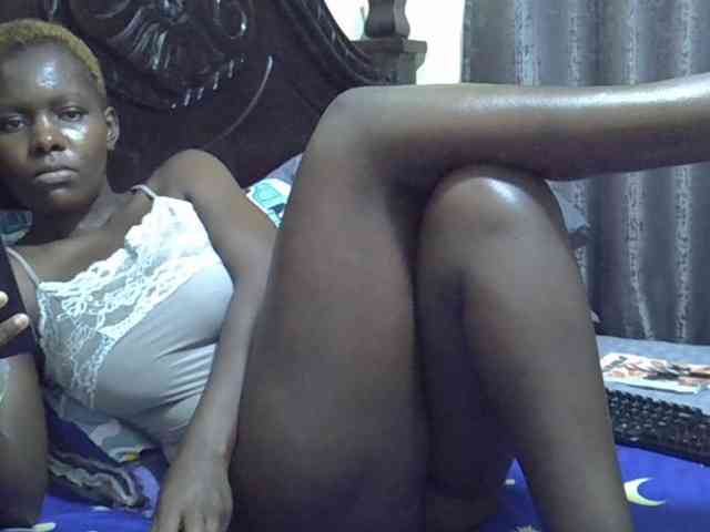 Pretty-amber72 webcam