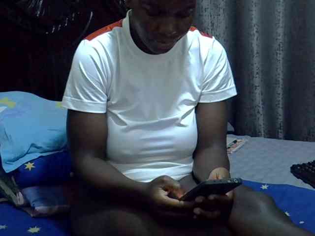 Pretty-amber72 webcam