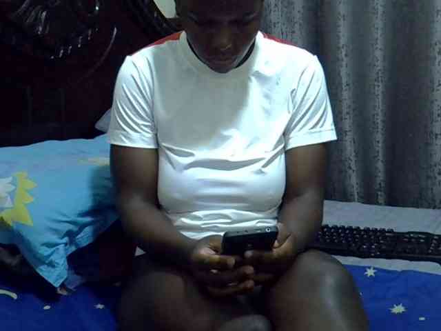 Pretty-amber72 webcam