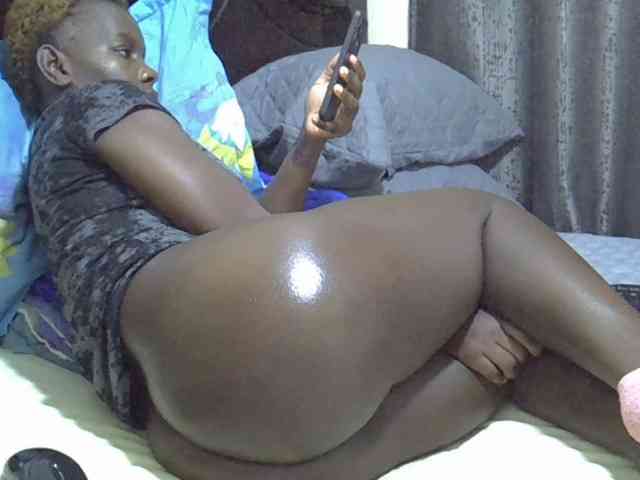 Pretty-amber72 webcam