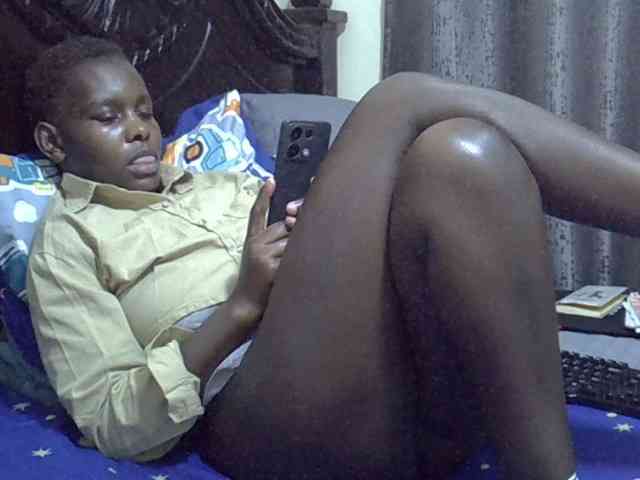 Pretty-amber72 webcam