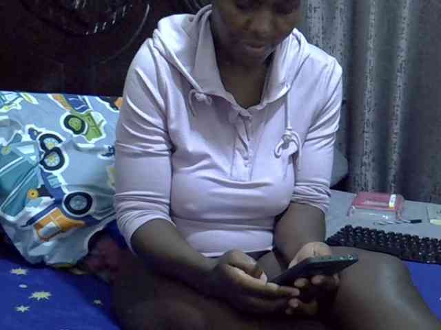 Pretty-amber72 webcam