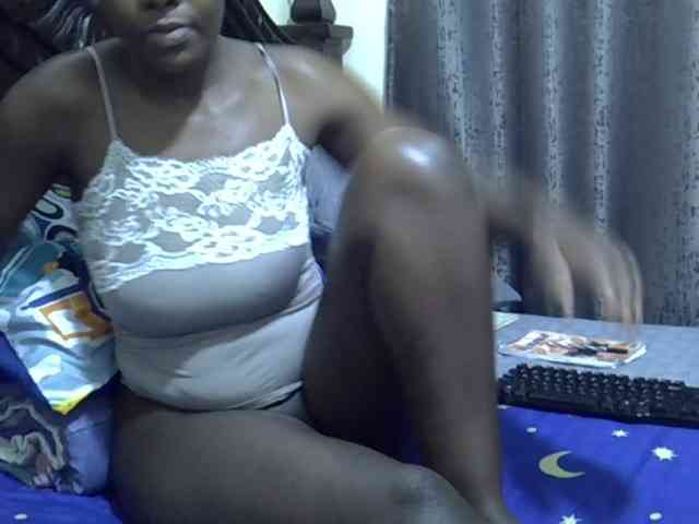Pretty-amber72 webcam