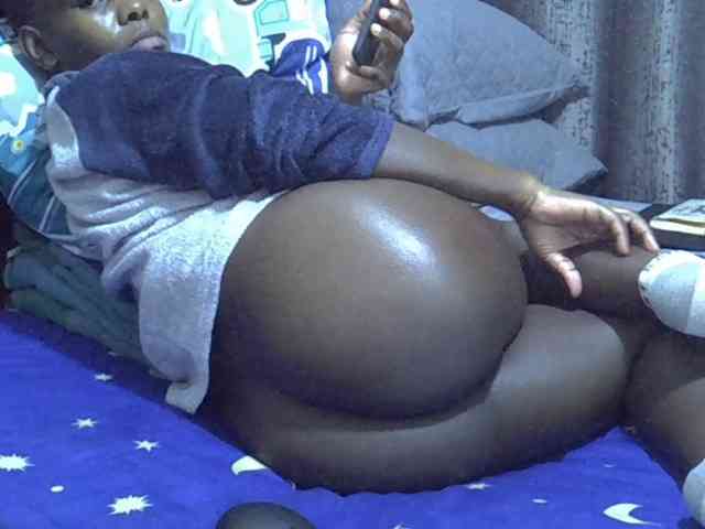 Pretty-amber72 webcam