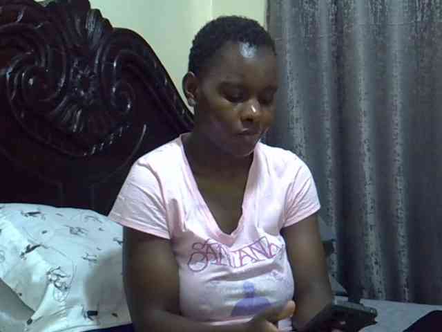 Pretty-amber72 webcam