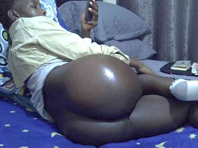 Pretty-amber72 webcam