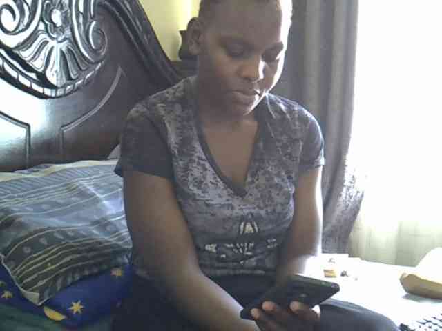 Pretty-amber72 webcam
