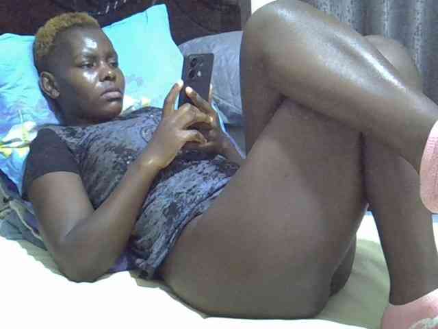 Pretty-amber72 webcam