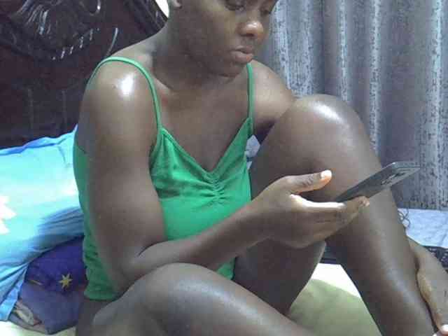 Pretty-amber72 webcam