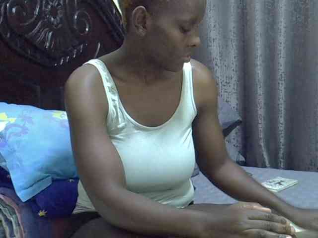 Pretty-amber72 webcam