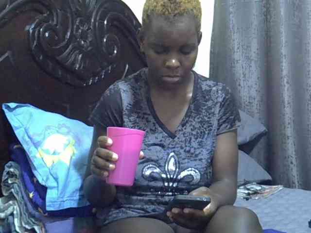 Pretty-amber72 webcam