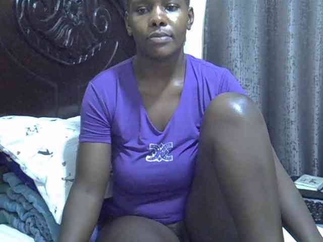 Pretty-amber72 webcam