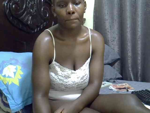 Pretty-amber72 webcam