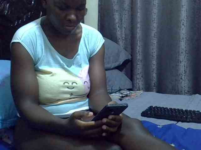 Pretty-amber72 webcam