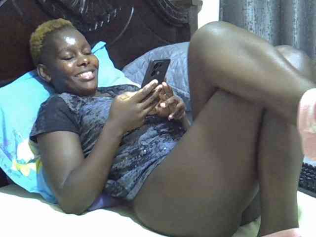 Pretty-amber72 webcam