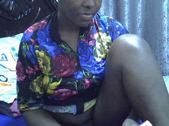 Pretty-amber72 webcam