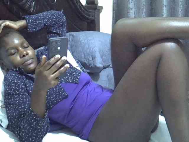 Pretty-amber72 webcam