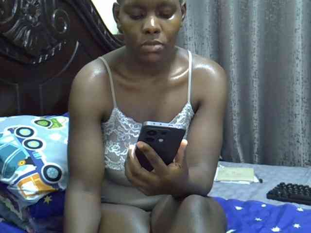 Pretty-amber72 webcam