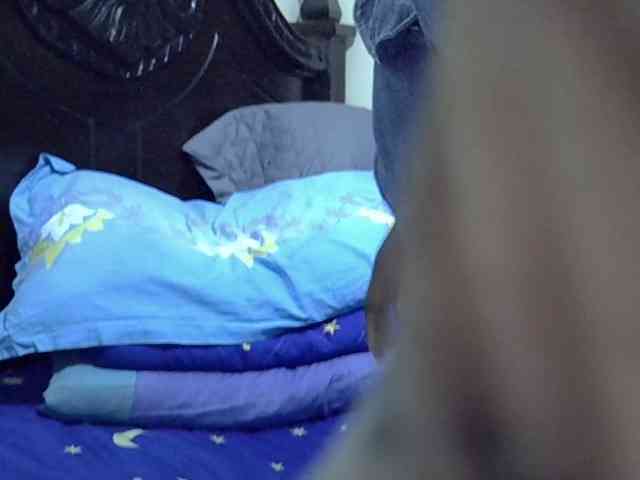 Pretty-amber72 webcam