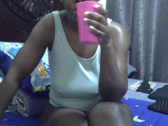 Pretty-amber72 webcam