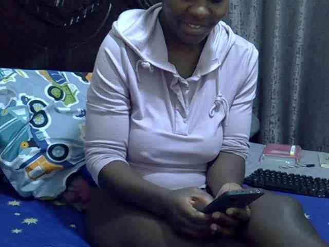 Pretty-amber72 webcam