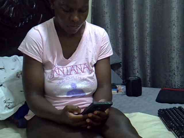 Pretty-amber72 webcam